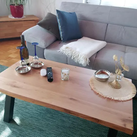 Schwalbennest 아파트